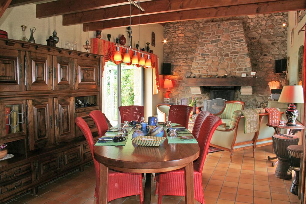 Bed and Breakfast La Fermette du Rohiou à Le Faouet  Extérieur photo